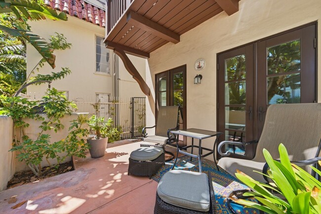 Photo - 1520 Miramar Dr Unit 1520 Miramar Dr