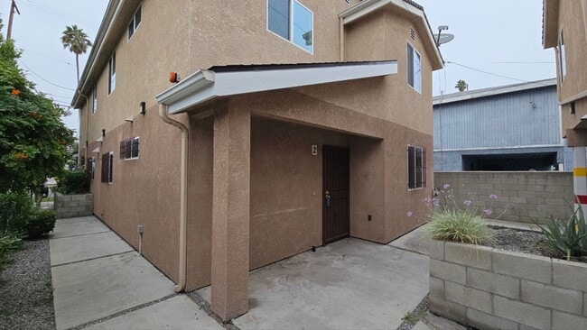 Photo - FIGUEROA(6616S) Unit FIGUEROA(6616S),#2