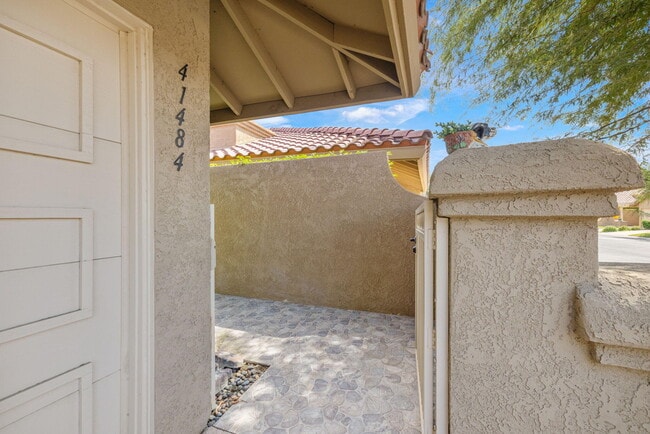 Photo - 41484 Woodhaven Dr N