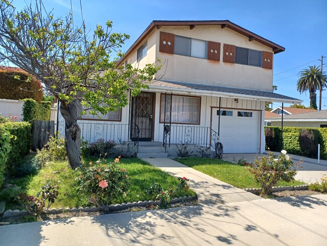 Photo - 25519 Alliene Ave House