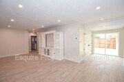 Photo - 522 N 12th St House