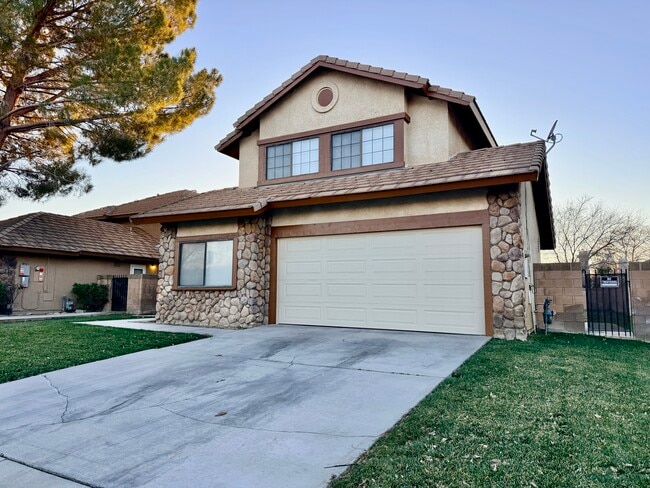 Photo - 43241 32nd St W