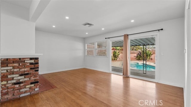 Photo - 19349 Friar St