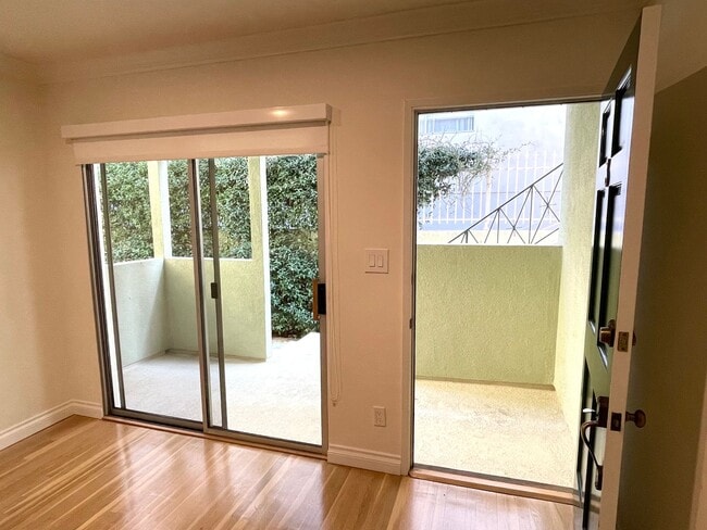 Building Photo - 1451 Armacost Ave Rental