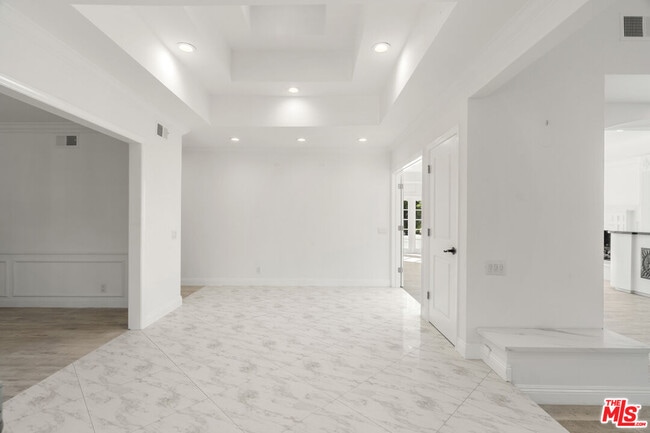 Photo - 3217 Hutton Dr