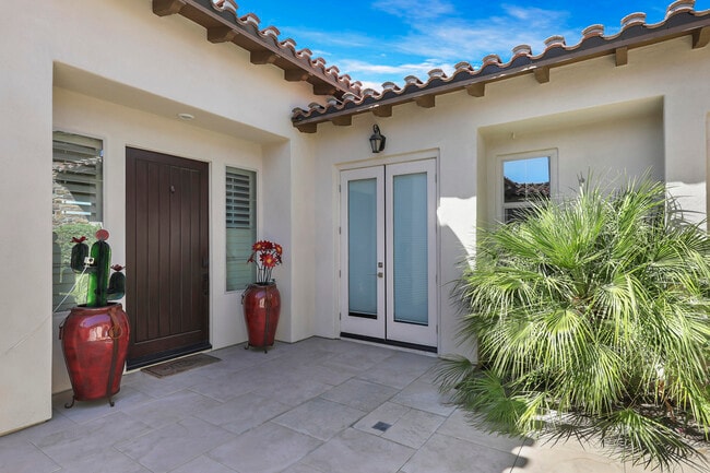 Photo - 81675-675 Thunder Gulch Way