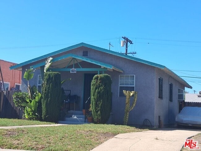 Building Photo - 1623 W 69th St Rental