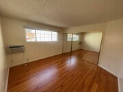 Photo - 11621 Mayfield Ave Apartments