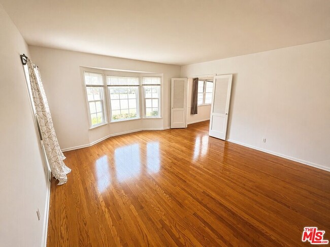 Photo - 10612 Wilkins Ave Unit 1