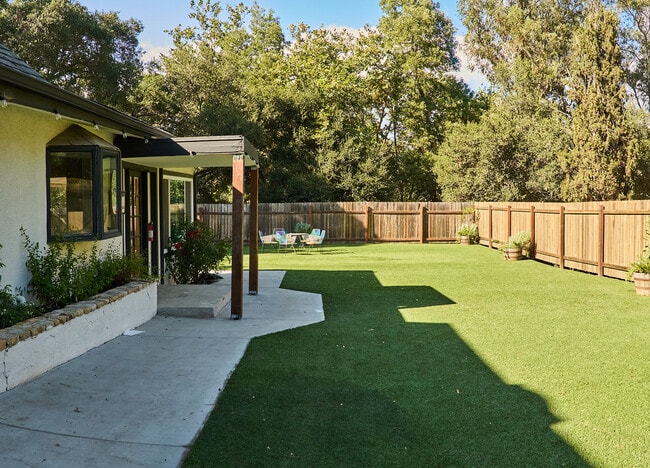 Private Yard - 31660 Pitsch Canyon Rd