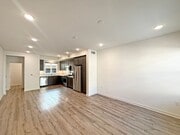 Photo - Beautiful 2B/2.5BA townhouse in San Marcos...