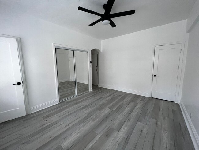 Photo - The Du Barry