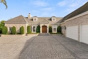 Photo - 1401 Glen Oaks Blvd