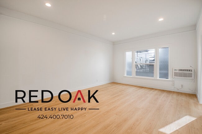 Photo - 1818 Whitley Ave Unit 205