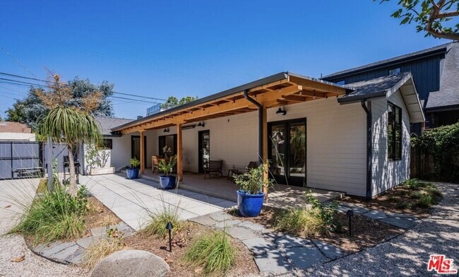 Building Photo - 619 California Ave Rental