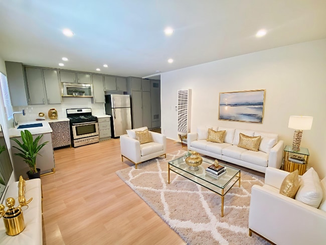 Photo - 144 Westmoreland Ave Townhome