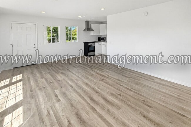 Building Photo - 01658CE Unit 12425