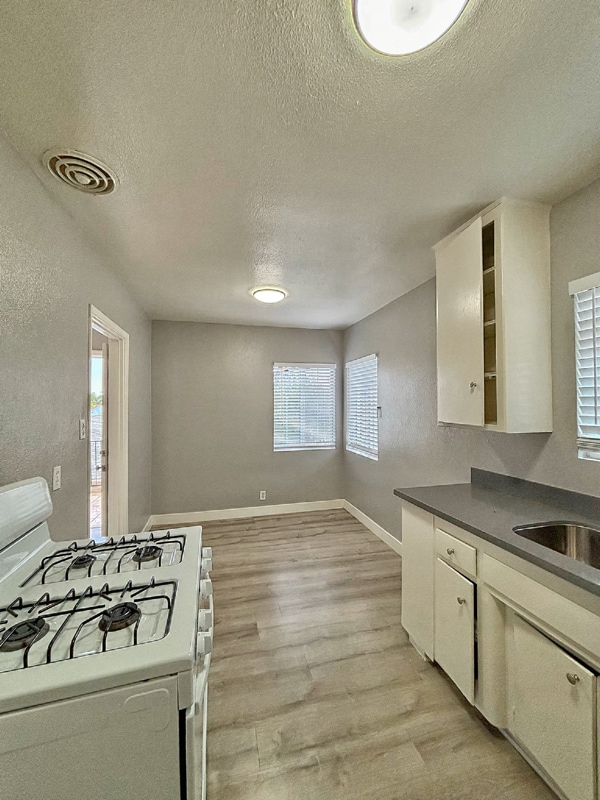 Photo - 528 W Magnolia St Unit B