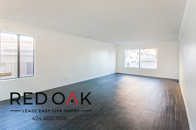 Building Photo - 1522 N Formosa Ave