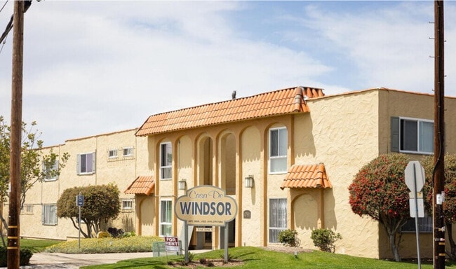 Photo - Casa De Windsor - North Clairemont