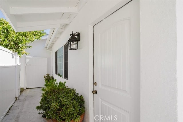 Photo - 13521 Hamlin St