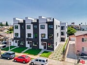 Photo - 4830 Pickford St