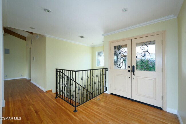 Photo - 4613 Reforma Rd