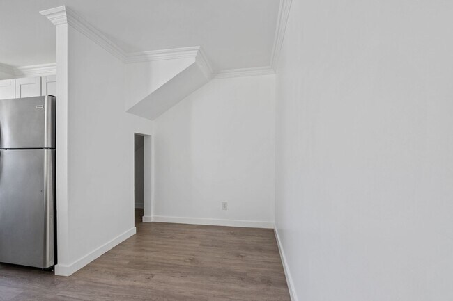 Photo - Spacious 2-Bed / 2-Bath Apartment in Prime Hollywood Location Unit Barton #202