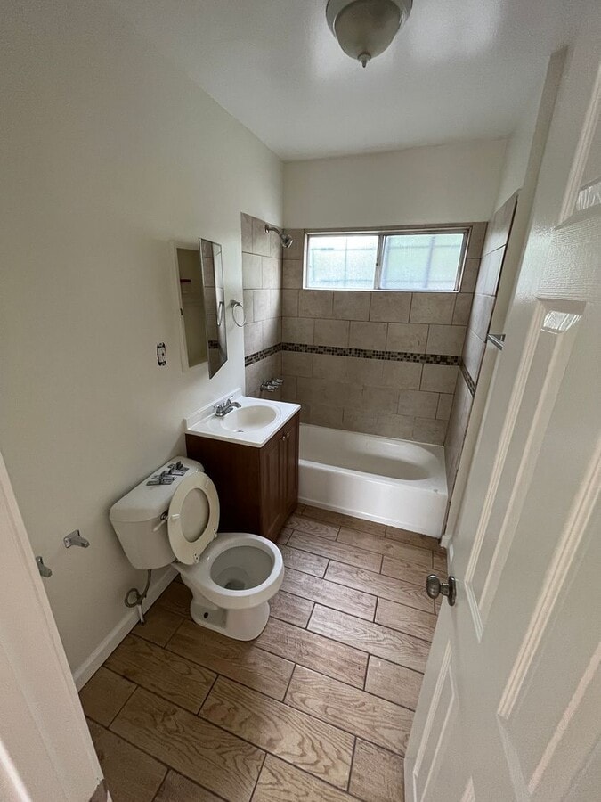 Photo - 1926 1/2 Daly Street-