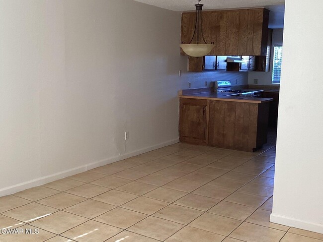 Photo - 44652 Beech Ave