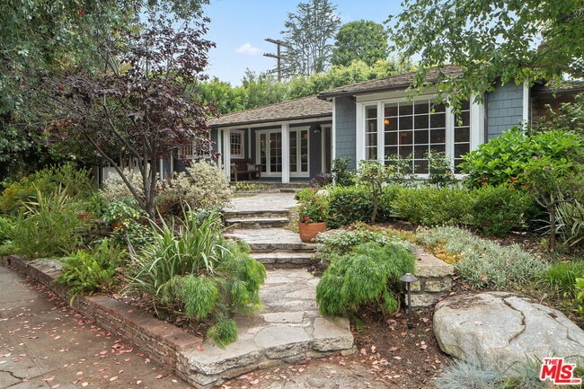 Photo - 2825 Haddington Dr House
