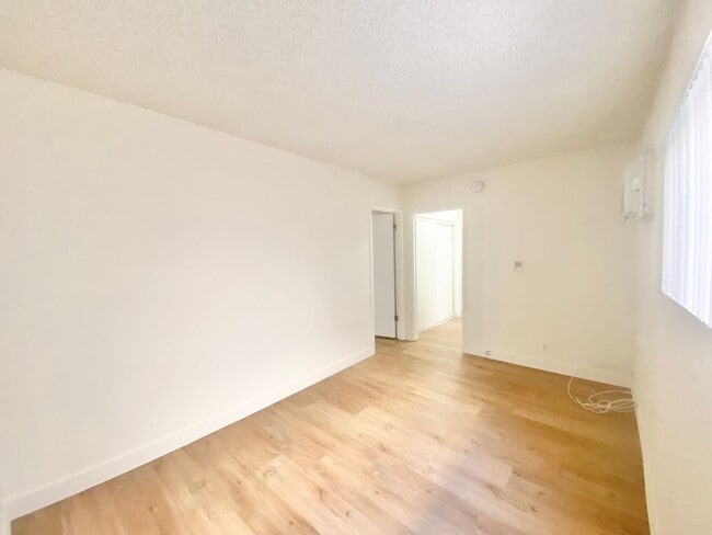 Photo - Cozy 1 bedroom unit located in Canoga Park! Unit 106