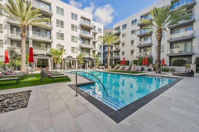 Photo - 4040 Twain Ave Unit SI ID1382881P