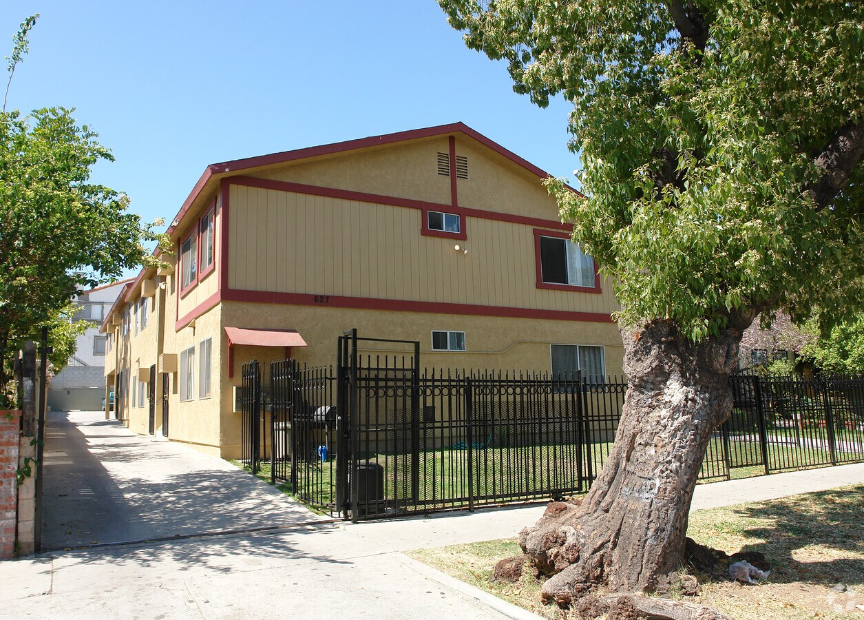 Photo - 627 N Alexandria Ave