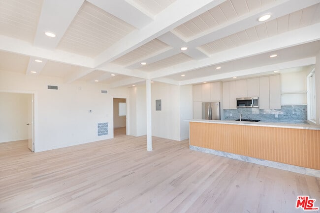 Photo - 7273 Birdview Ave Unit 2