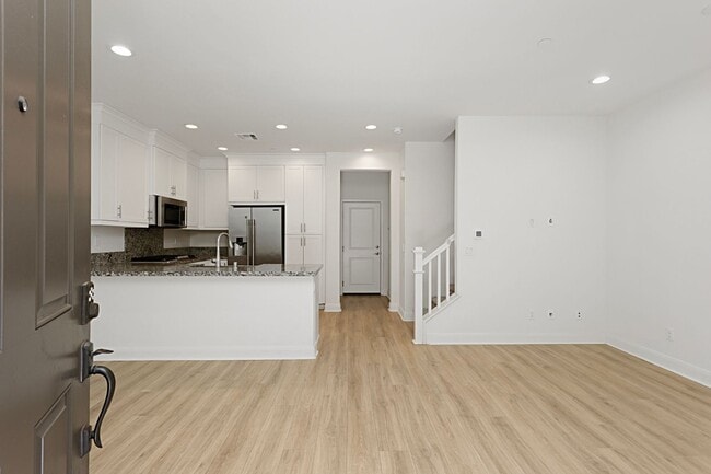 Photo - 2116 Solara Ln Unit -