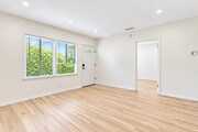 Natural Light - 4244 Tujunga Ave Unit 4244.5