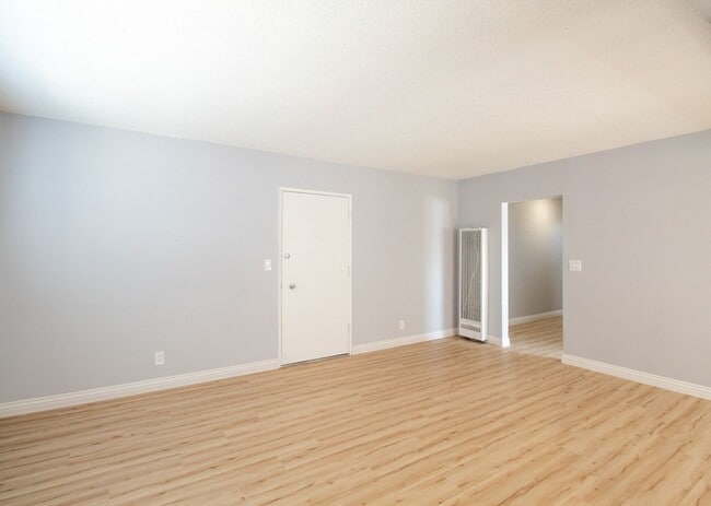 Photo - 125 E Spring St Unit 05
