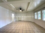 Photo - 1551 Pine Ave House