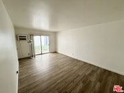 Photo - 1333 N Fuller Ave Unit 7