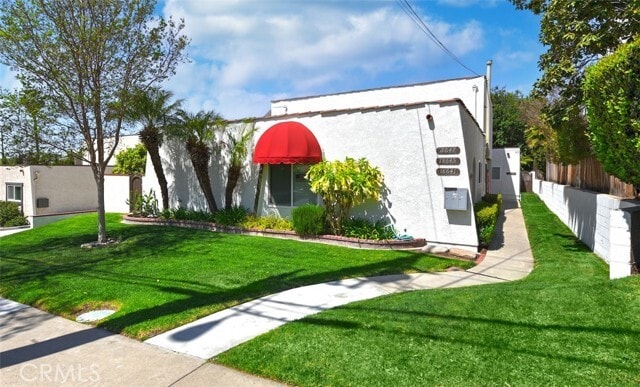 Building Photo - 18645 Oriente Dr