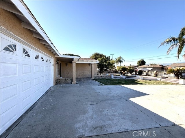 Photo - 4839 Grand Ave