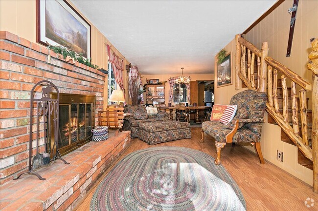 Building Photo - 420 Sheridan Dr Rental