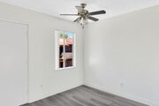 2 BR, 2 BA - 1044 SF - VIVA Apartment Homes