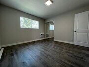 Photo - 429 W Elk Ave