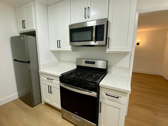 Photo - 5840 Gregory Ave Unit 7