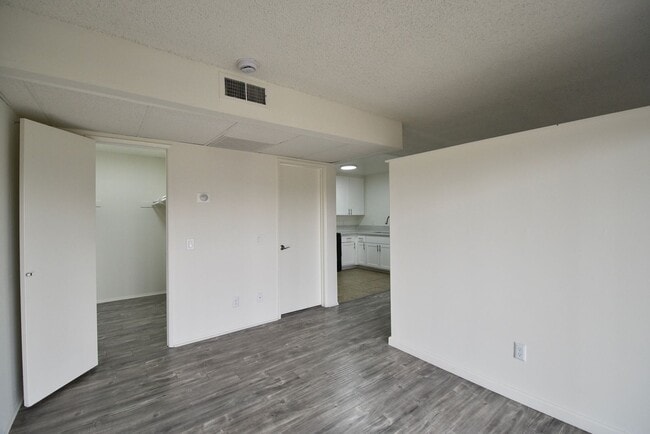 Photo - 13800 Sherman Way Unit 208