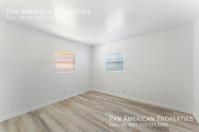 Photo - 546 W D St Unit #D