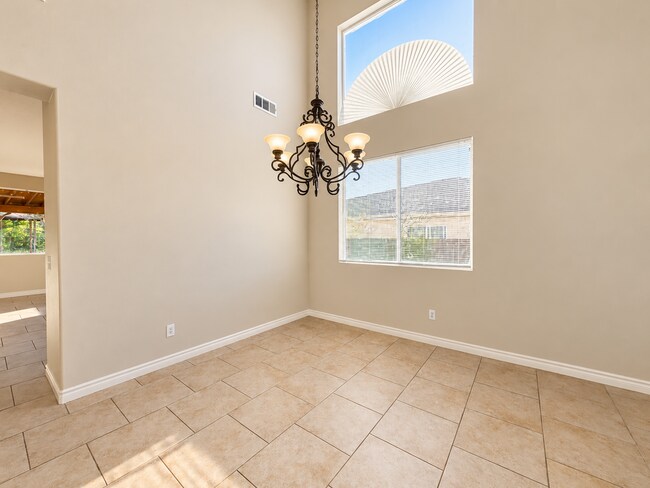 Photo - 29121 Shadow Hills St