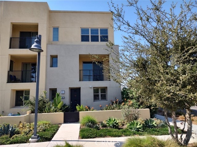 Photo - 202 Paramount